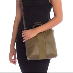 Madewell Transport Crossbody Bag in Asparagus